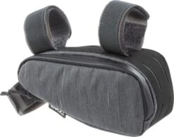 Evoc - Sacoche De Cadre 0,7 L - Bikepacking -Électriques Vélo Pièces Magasin evoc sacoche de cadre 700 ml gris carbone perspective 3 3840x2160