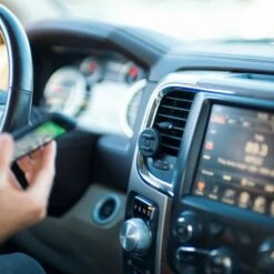 SP Connect - Vent Mount Snap - Fixation Pour Aération De Voiture 6 SP Connect - Vent Mount Snap - Fixation Pour Aération De Voiture -Électriques Vélo Pièces Magasin sp connect vent mount snap detail 2 3840x2160